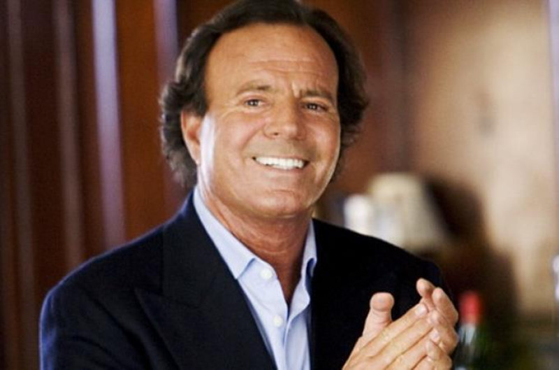 Abogados dicen Julio Iglesias ha sufrido un «linchamiento público»