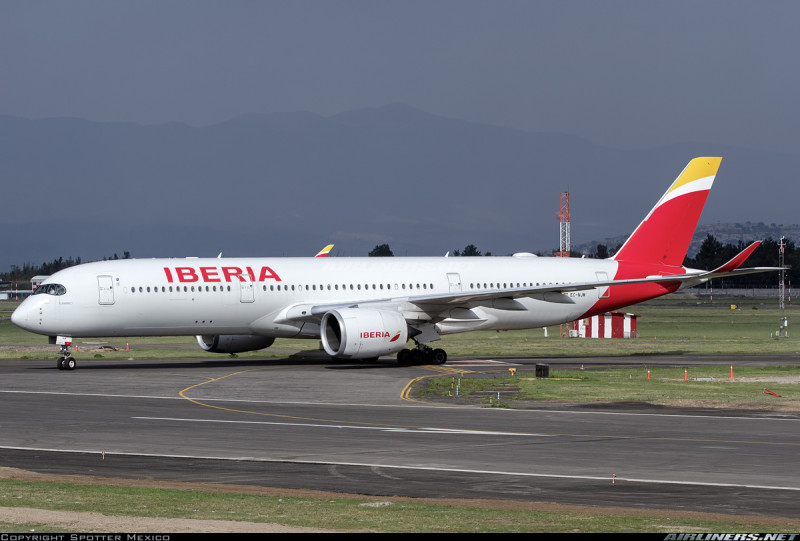 Iberia y Mitur llegan a un acuerdo para aumentar en un 30 % los vuelos a la RD en 2026