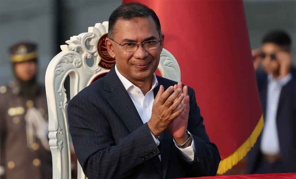 El nuevo primer ministro de Bangladesh jura el cargo tras su aplastante victoria electoral