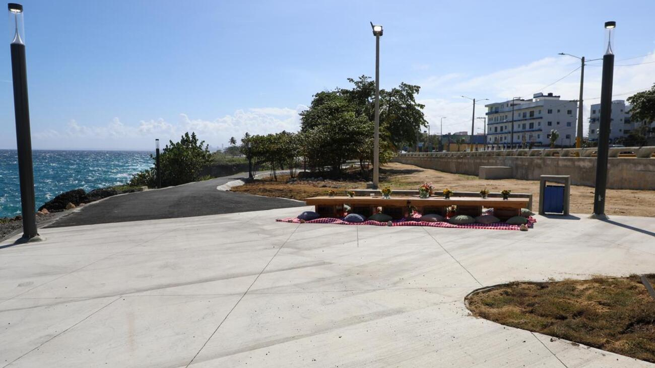 Presidente Abinader y ministro Collado inauguran segunda etapa del Malecón de Santo Domingo Este